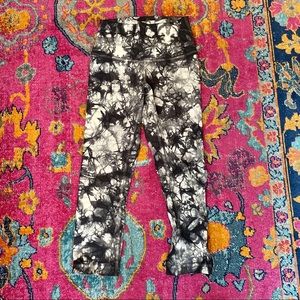 Lulu🍋 Cropped Leggings 21”